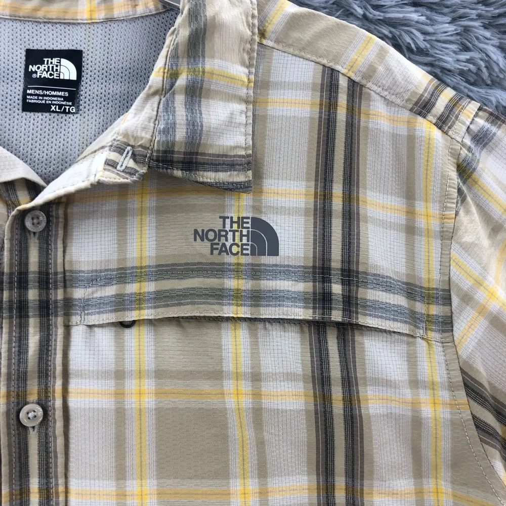 North Face Shirt Mens XL Tan Fishing Vent Zipper Pockets Fast Drying Button Up